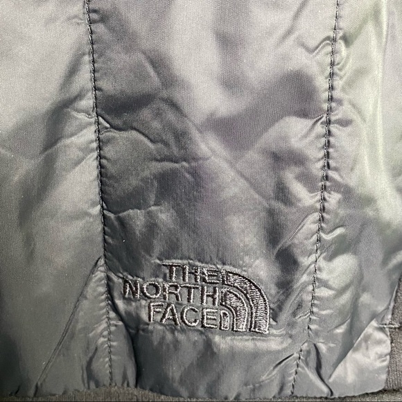 The North Face WOMEN’S BEYOND THE WALL INSULATED SWEATSHIRT Black - Picture 7 of 7